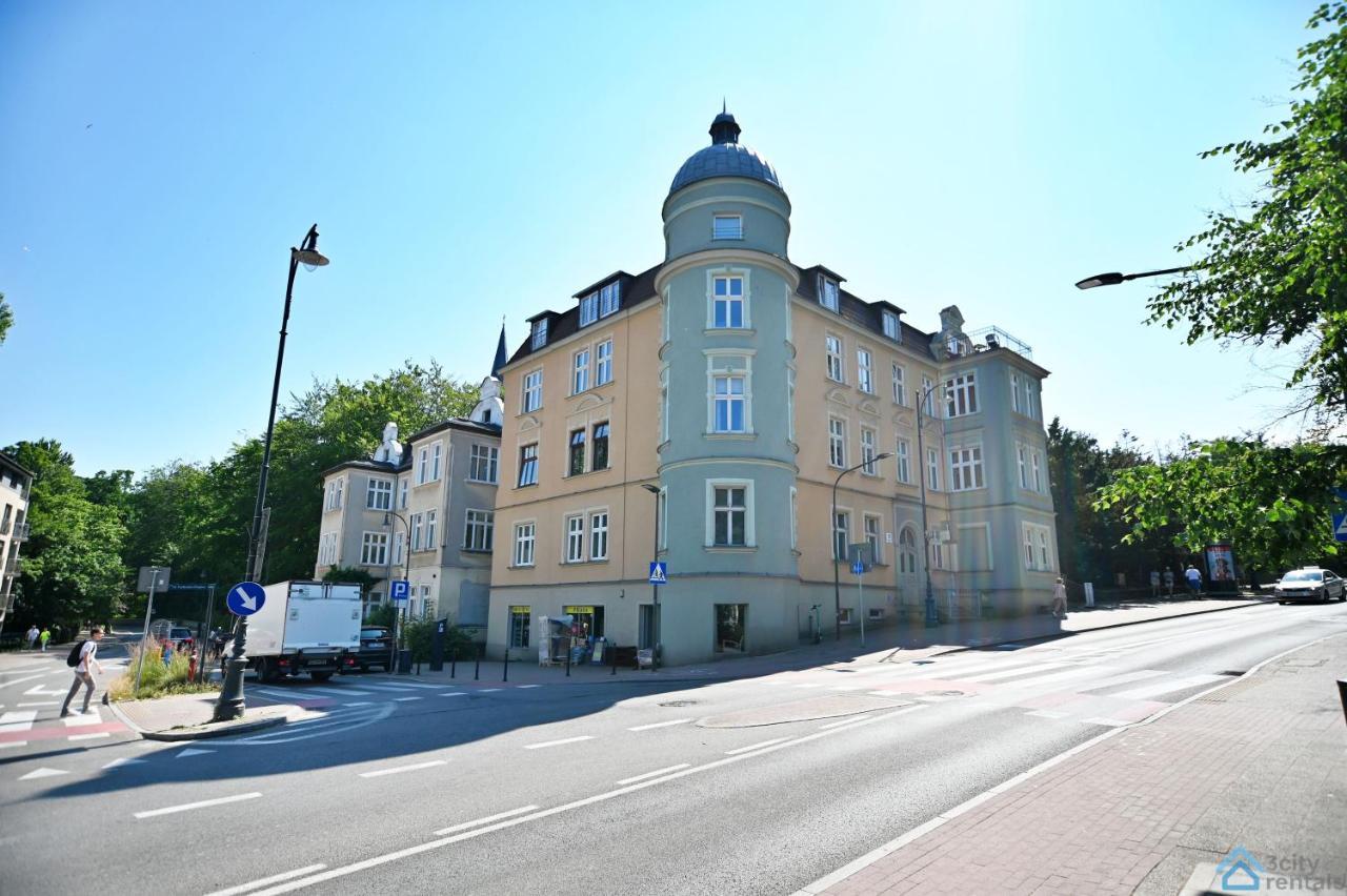Beige And Red 3City Studio In Sopot With Outdoor Parking By Noclegi Renters المظهر الخارجي الصورة