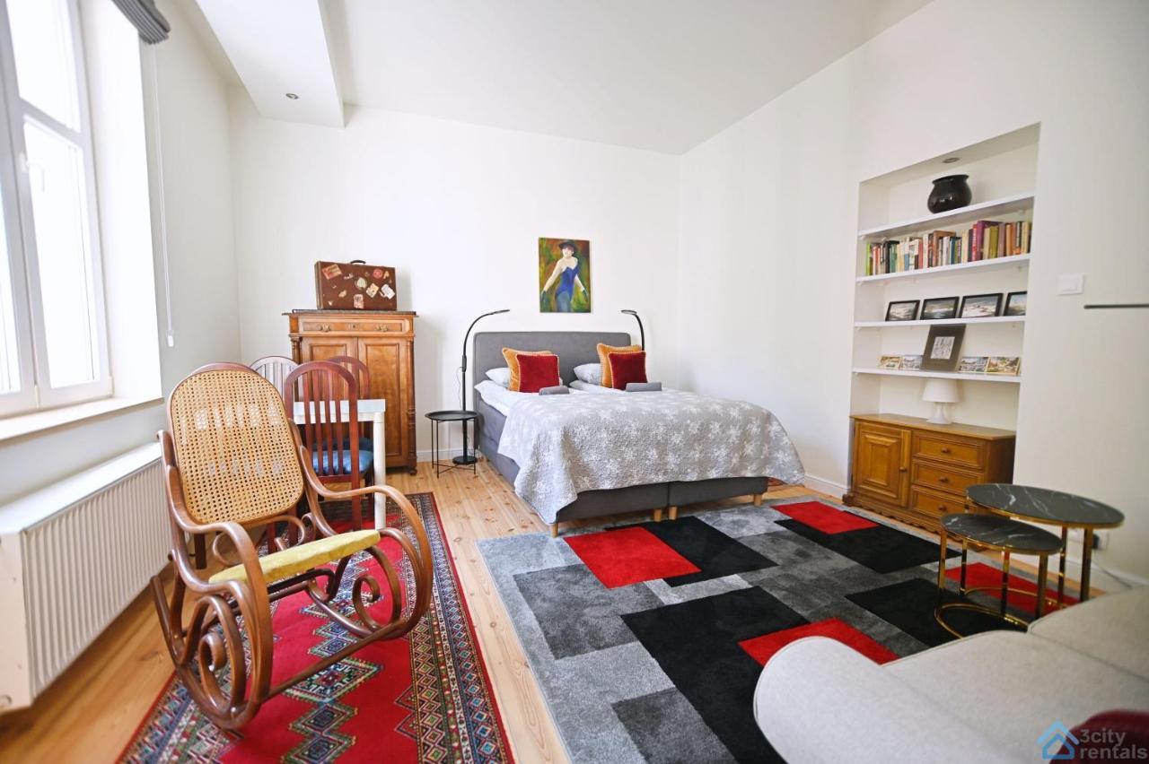 Beige And Red 3City Studio In Sopot With Outdoor Parking By Noclegi Renters المظهر الخارجي الصورة