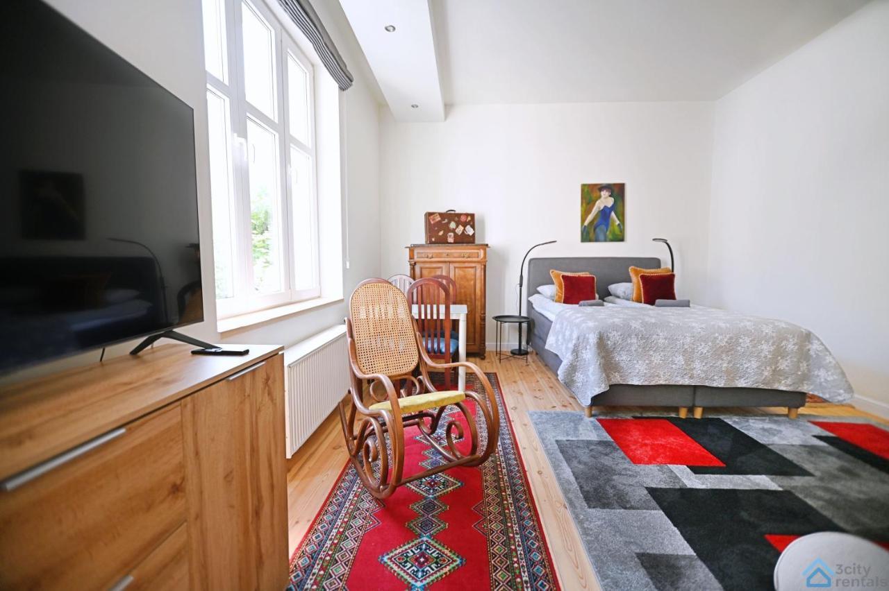 Beige And Red 3City Studio In Sopot With Outdoor Parking By Noclegi Renters المظهر الخارجي الصورة